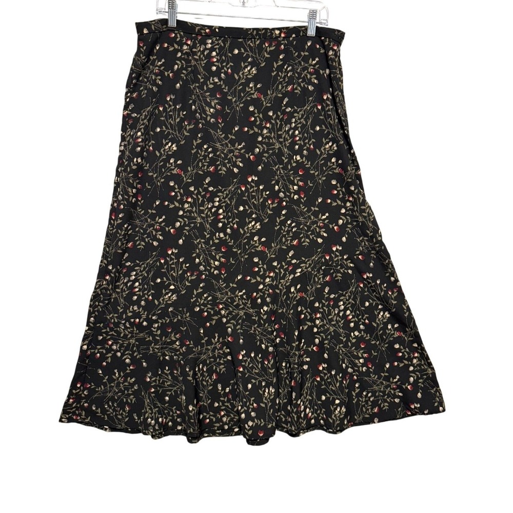 Sag Harbor Black Floral A-Line Skirt. 16.